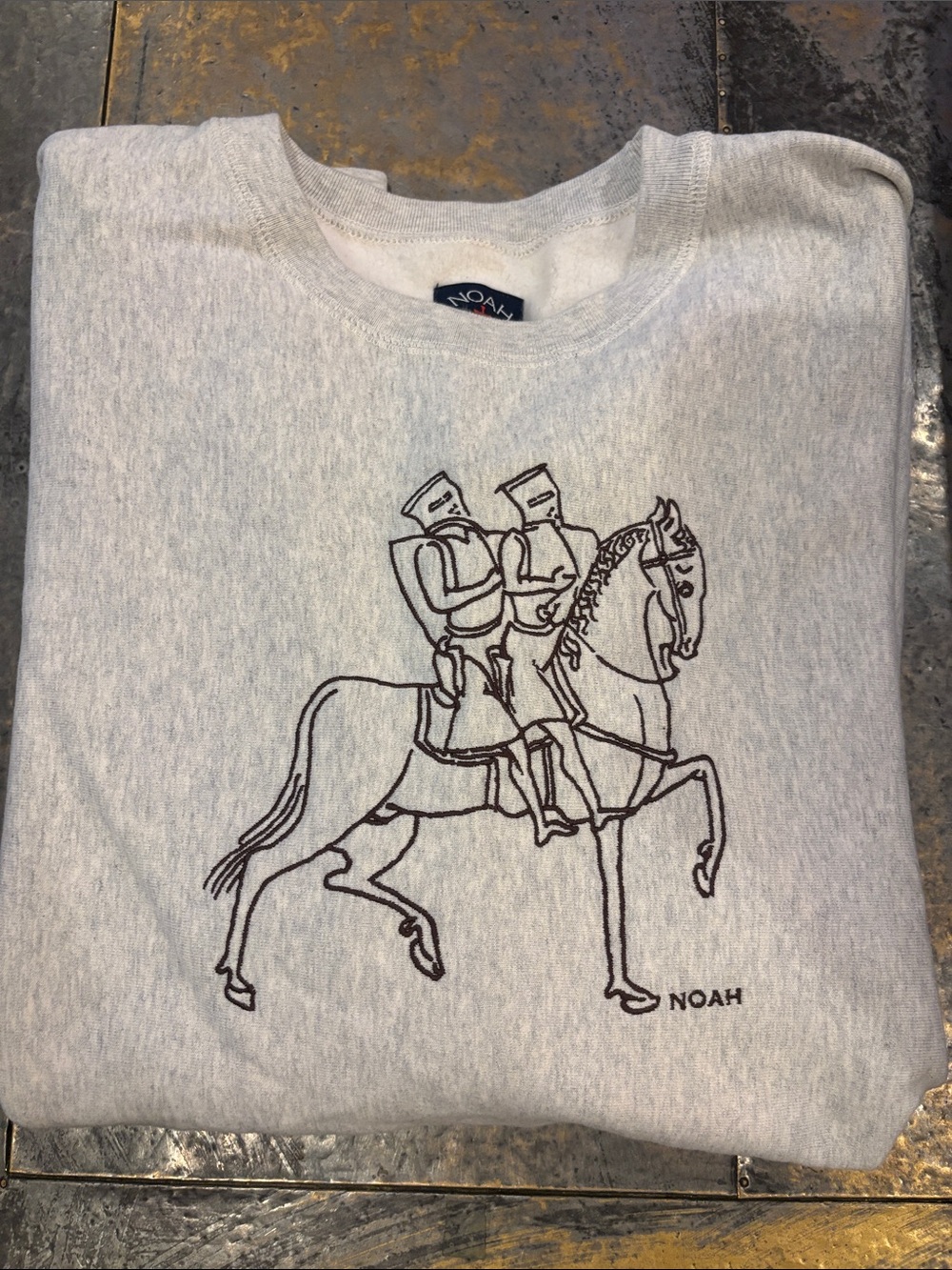 Noah MYC Men’s Light Gray Embroidered Crewneck